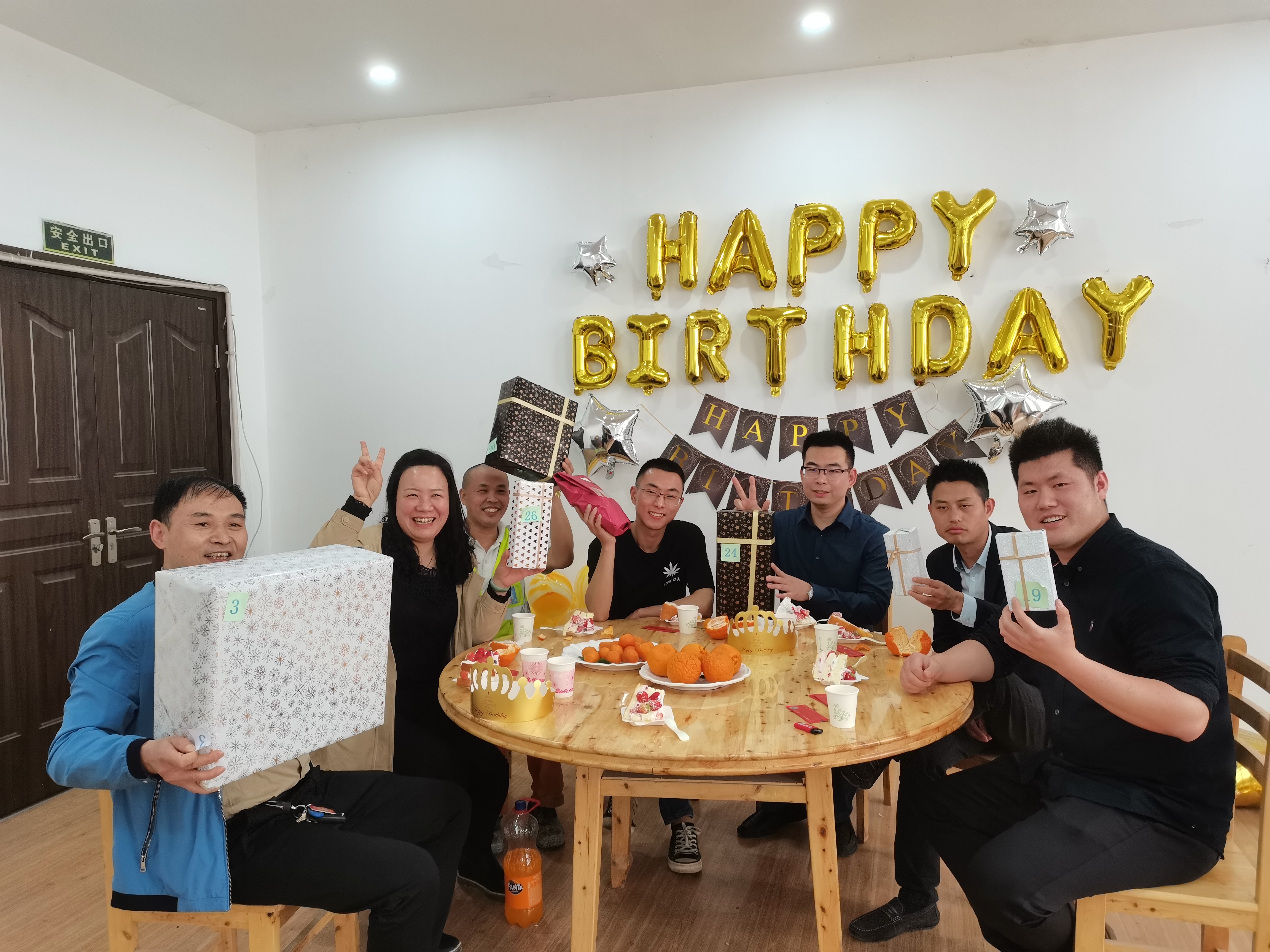员工集体生日会｜2021年第一季度 ---永固集团江北站&拉瑞站